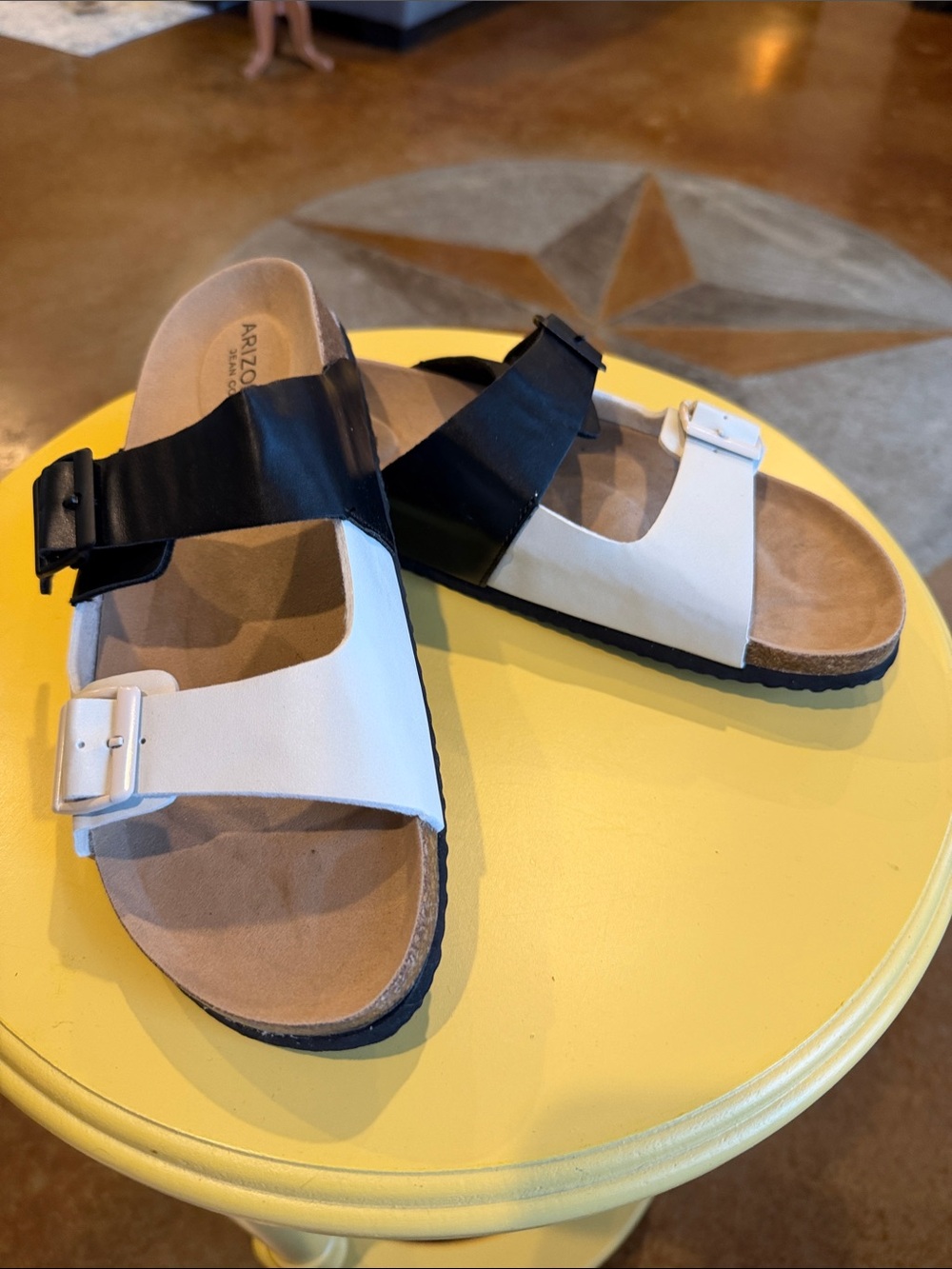 Arizona Jean Company Two-Tone Buckle Slide Sandals — Black & White